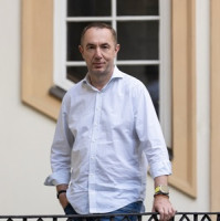 Český podnikatel Richard Singer pomáhá přenést bhútánský koncept hrubého národního štěstí do světa byznysu